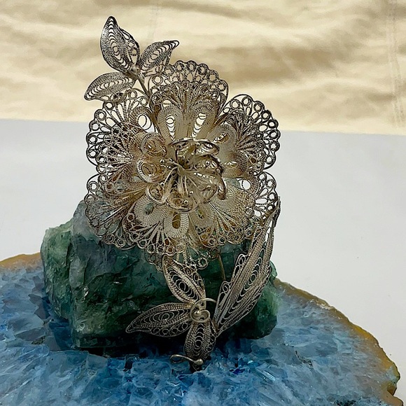 Vtg. (1960’s) Sterling Silver Flower Broach With Plant Leaves - Picture 3 of 8